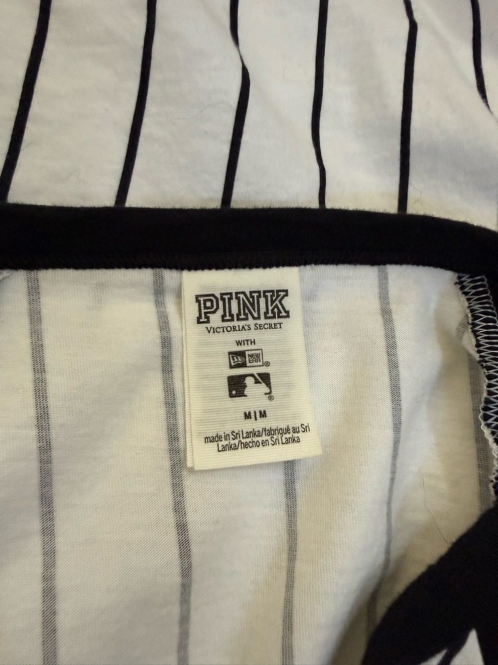 San Francisco Giants Crop Tee - Picture 6 of 6